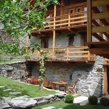 Maison De Noe Arnad