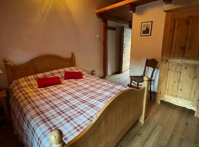 Maison De Noe Bed & Breakfast 3*